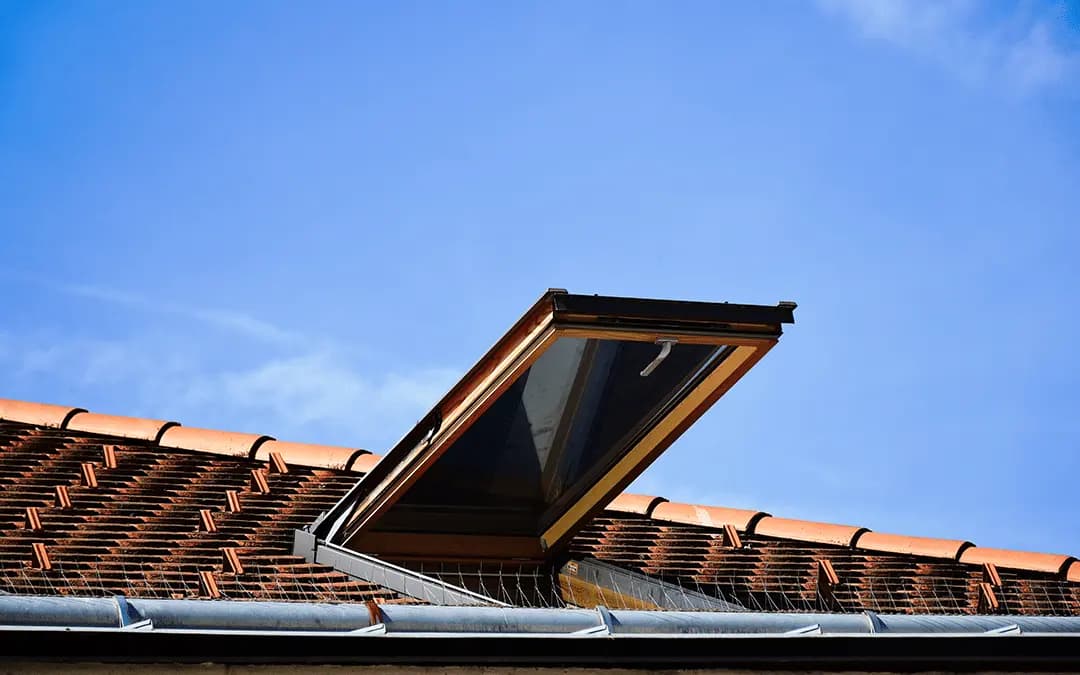 Roof Parapet Repair: Protecting Your Phoenix Home with Old Pueblo Stucco